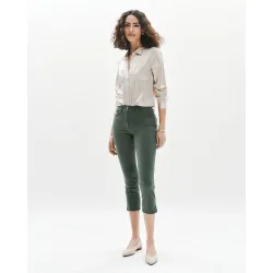 Pantalón de mujer con tiro alto de corte 7-8