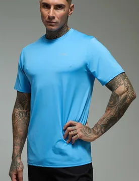 Herren Tall Man Active Regular Fit Performance T-Shirt Blue Größe Large - boohooMAN - FashionsVida