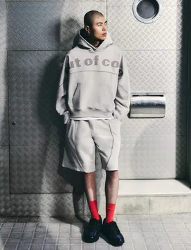Sweat À Capuche Imprimé Out Of Core Xl Pierre - Bershka - FashionsVida
