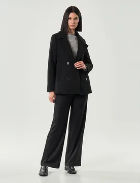 Caban nero in panno dalla linea sfiancata con scollo a rever - Hlo! - FashionsVida