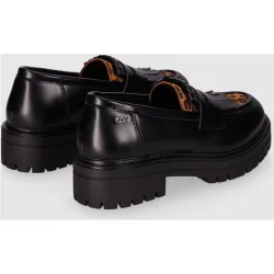 Mocasines planos de mujer con suela chunky y acabado pulido