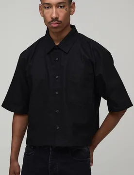 Herren Kastenförmiges Kurz Geschnittenes Halbarm Oxford Hemd Black Größe Small - boohooMAN - FashionsVida