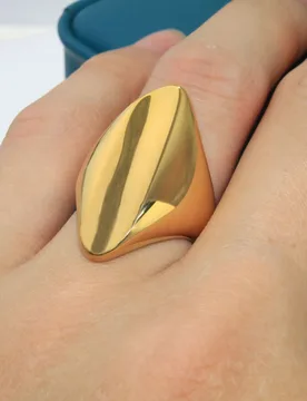 Luxury Minimalist Streamlined Ring Men Women Trendy Arc Curved Wide Band Finger Ring Hip Hop Punk Style Anti-fade Party Casual J - Aliexpress - FashionsVida