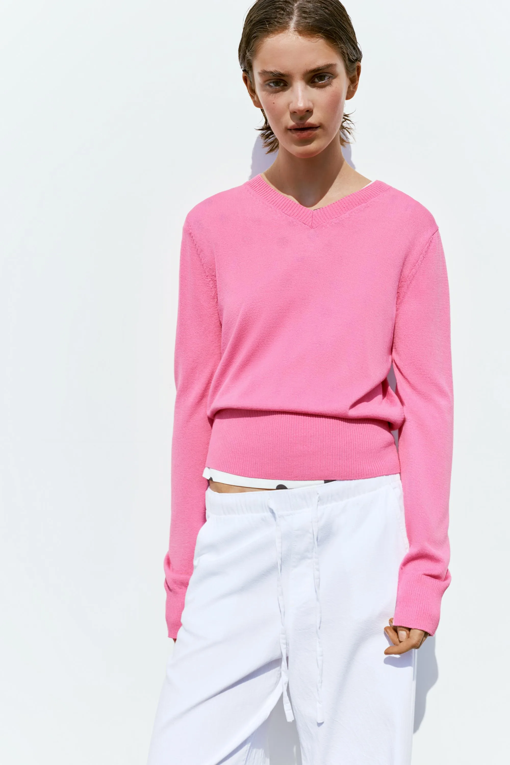 Pink V-Neck Jumper (Size: ) - Pull&bear - FashionsVida