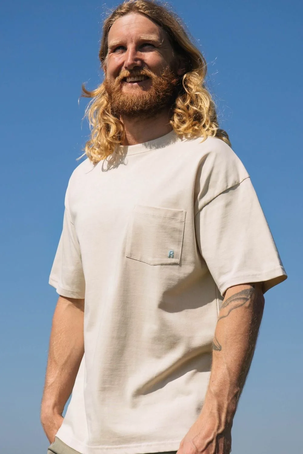 Men's Oversized Pocket T-Shirt - Rapanui - FashionsVida