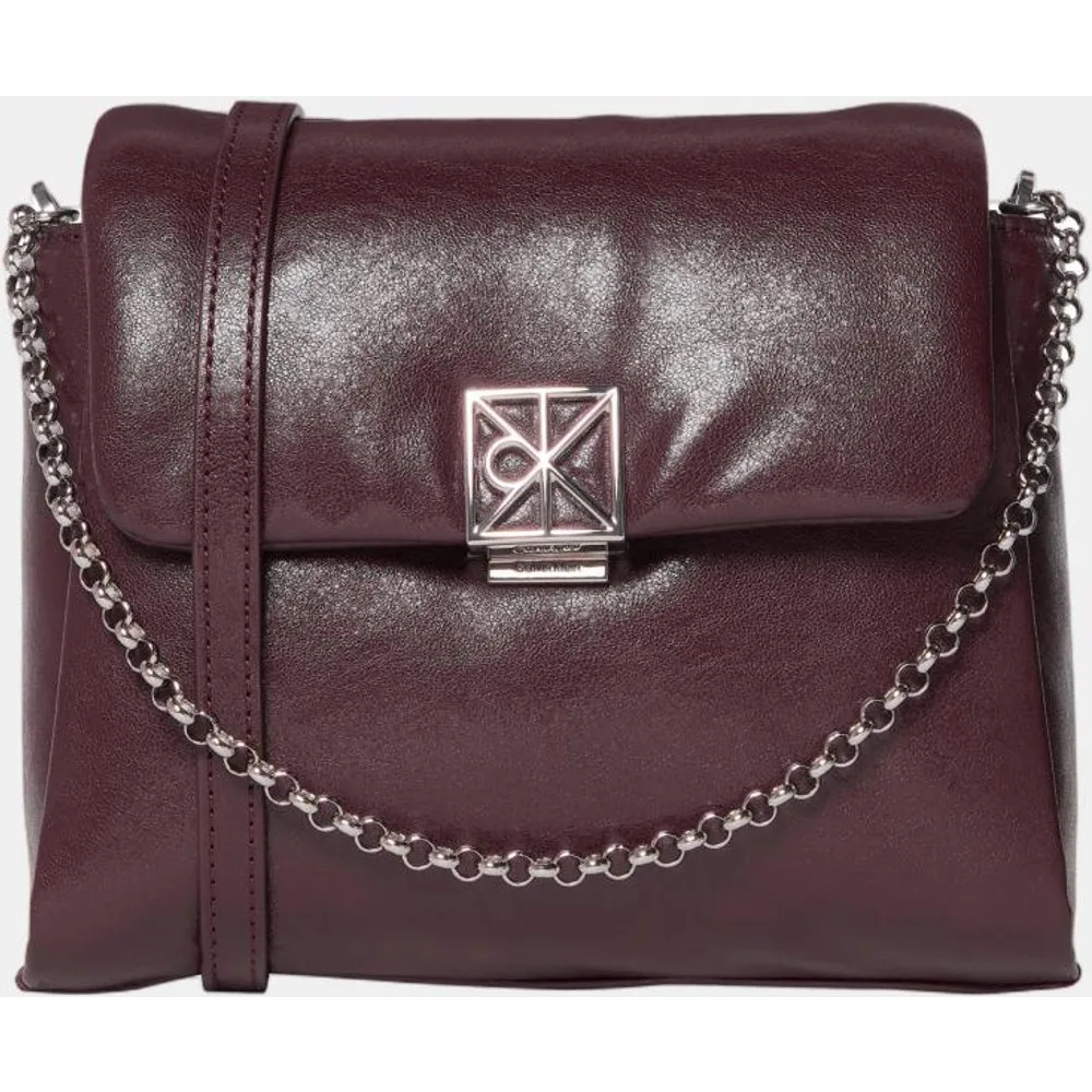 Bolso bandolera con acabado acolchado - Calvin Klein - FashionsVida