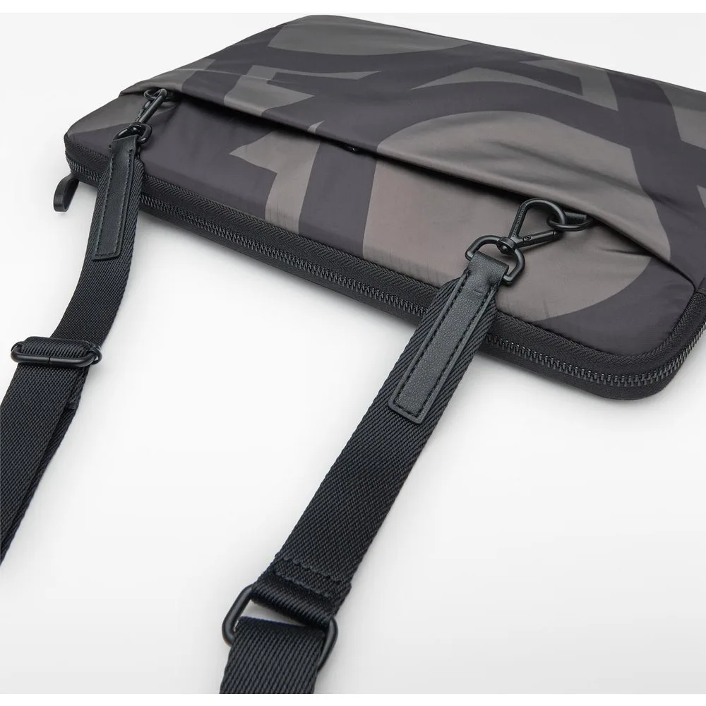 Funda de portátil de mujer en nailon con maxi logo - Adolfo Dominguez - FashionsVida