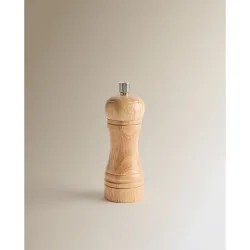 Molinillo de sal de madera