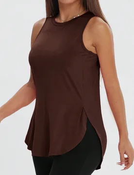 Pieza Parte superior deportiva holgada sin mangas de mujer, camisa de entrenamiento de unicolor con abertura lateral, primavera/verano - Shein - FashionsVida