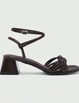 Zapatillas de mujer tejidas de tacón grueso, elegantes, cómodas y versátiles para el uso diario, de estilo francés - Shein - FashionsVida