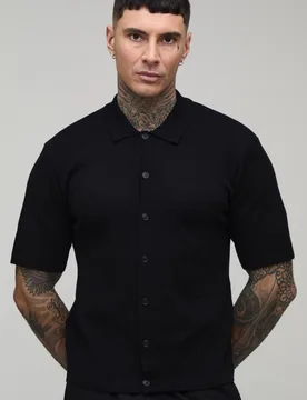 Herren Groß Regulär Weich Kurzarm Gestricktes Hemd Black Größe 2XL - boohooMAN - FashionsVida