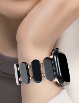 Pieza Banda para Apple Watch de mujer, ligera y de moda, con cuentas de resina, a prueba de agua y resistente a los arañazos, tallas 38/40/41/42/44/4 - Shein - FashionsVida