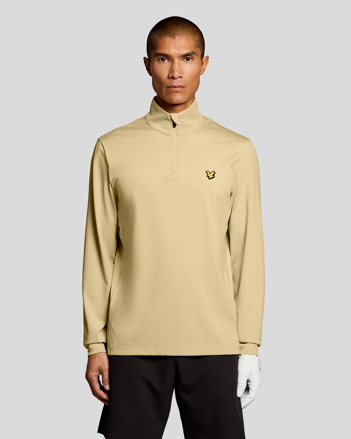 Men's Golf Performance 1/4 Zip Midlayer in Beige - Lyle & Scott - FashionsVida