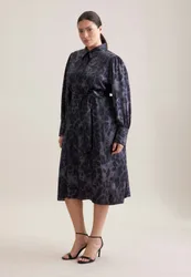 Satiniertes Hemdblusenkleid mit Gürtel Grau 52