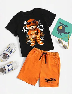 Conjunto de camiseta de manga corta y pantalones cortos con estampado de dibujos animados para niños preadolescentes - Shein - FashionsVida