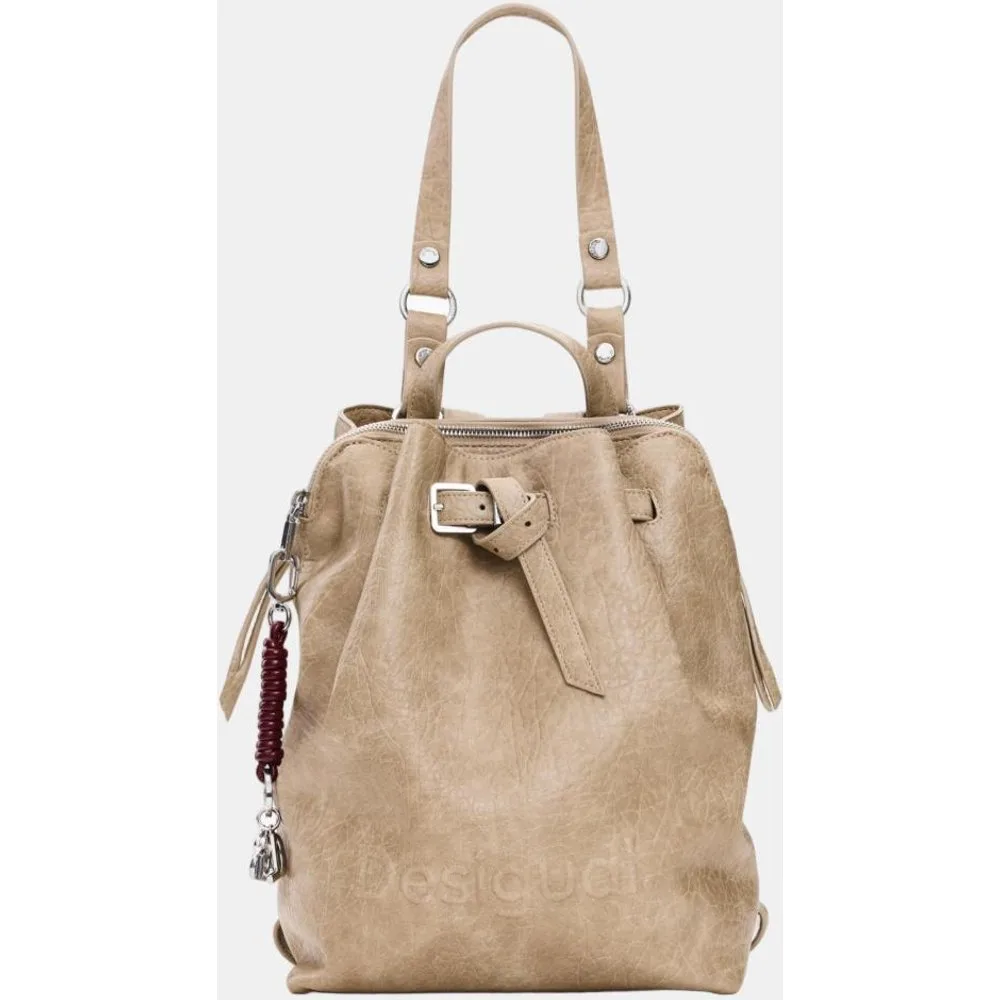Mochila half logo mediana efecto piel - Desigual - FashionsVida