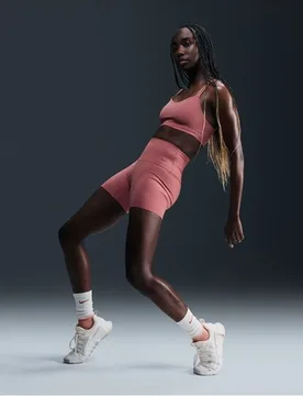 Top de mujer Alate Trace - Nike - FashionsVida