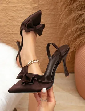 Tacones altos para mujer, cómodos y de moda para salidas, banquetes y fiestas, punta afilada, tela de satén suave de color café, tacones altos con - Shein - FashionsVida