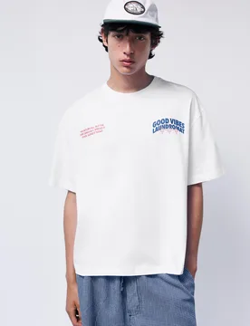 Laundromat Graphic T-Shirt (Size: ) - Pull&bear - FashionsVida