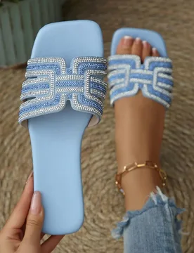 Par de sandalias tipo vacaciones con bloques de color, sandalias planas de punta cuadrada para mujer, sandalias de dedo con estampado de lino, uso ver - Shein - FashionsVida