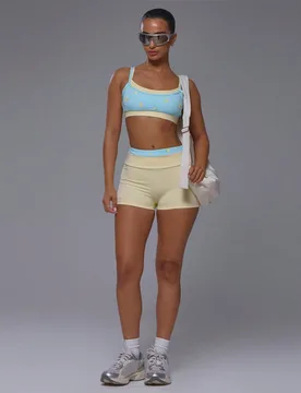 Sujetador deportivo de color pastel con estampado de limón, de cuello de escote, de doble capa, con tirantes ajustables, suave y cómodo, para activi - Shein - FashionsVida