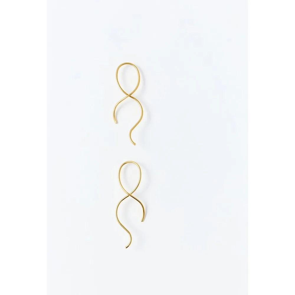 Pendientes lazada baño de oro - Sfera - FashionsVida