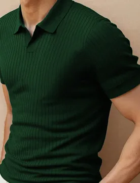 Camiseta de punto de manga corta con cuello polo, de corte holgado y color liso, de ALTZTAR - Shein - FashionsVida