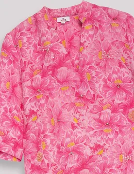 Vestido corto fluido con estampado floral - Niza - FashionsVida
