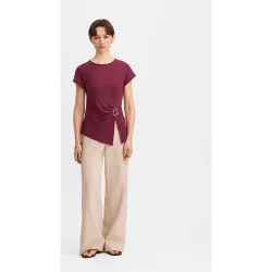 Camiseta de mujer asimétrica hebilla