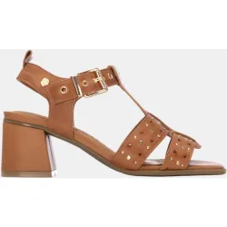 Sandalias de mujer realizadas en piel