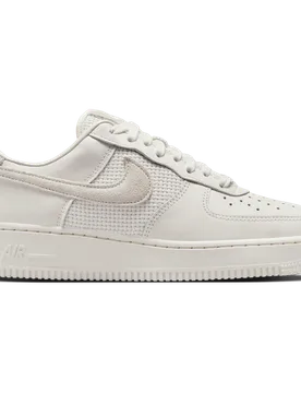 Air Force Women's Sneakers - White - Size 4 - Leather - White - Size: 4 - Nike - FashionsVida