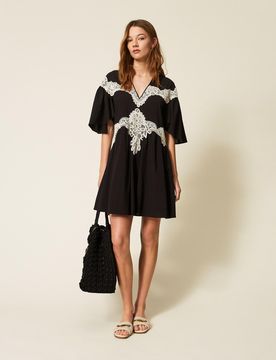 Robe courte en mousseline avec macramé