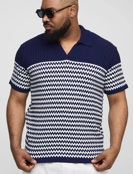 Herren Plus Oversized Boxy V-Ausschnitt Gestreiftes Gestricktes Poloshirt Navy Größe 2XL - boohooMAN - FashionsVida