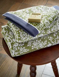Elara Paisley Towel Green Mix