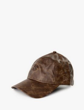 Casquette à visière incurvée