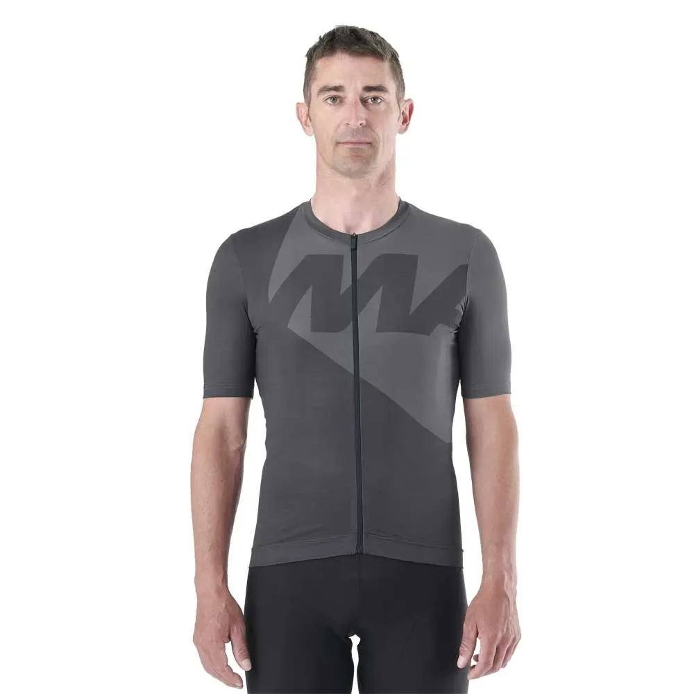 Maglia A Maniche Corte Icon Graphic Black - Mavic - FashionsVida