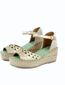 Alpargatas de cuña con hebilla de piel - star love - FashionsVida