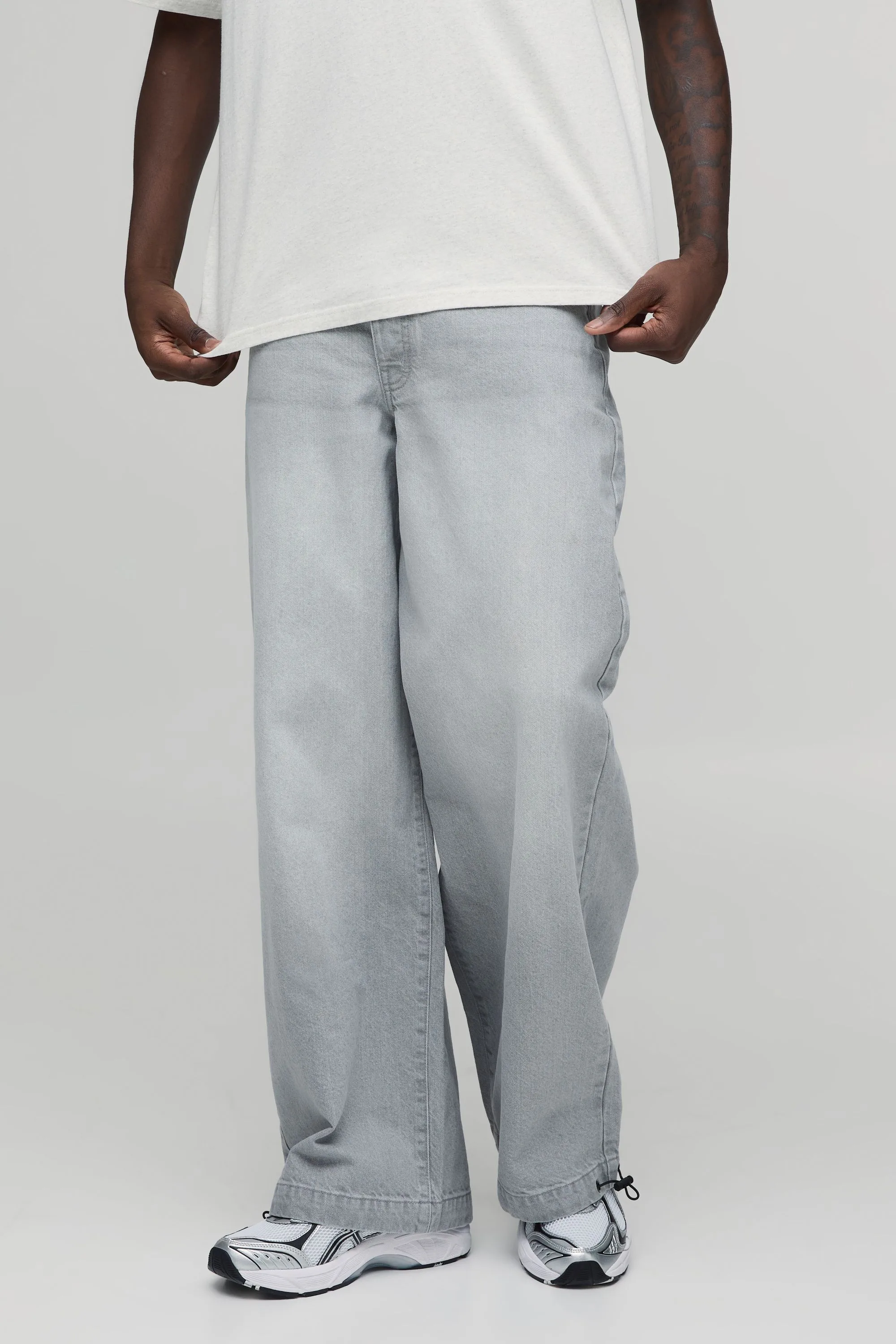 Mens Basic Parachute Fit Jeans - Grey Cotton - Size 40 Long - boohooMAN - FashionsVida
