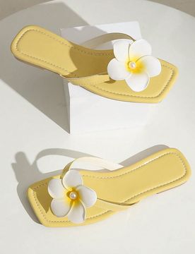Sandalias de mujer con flor de plumeria y tira entre los dedos, chanclas planas de punta cuadrada, zapatos de playa y vacaciones de verano, estilo boh