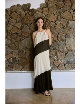Vestido de mujer de corte recto y amplio - Bimani - FashionsVida