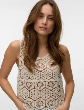 Top cropped de mujer crochet - Vero Moda - FashionsVida