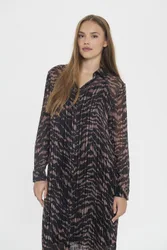 Women's NestaSZ Printed Dress in Black Size: Medium - Black - Size: M