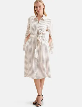 Satiniertes Hemdblusenkleid mit hohen Ärmelschlitzen Weiß 42 - Seidensticker - FashionsVida