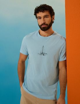 T-shirt in cotone con stampa nave - blu pallido