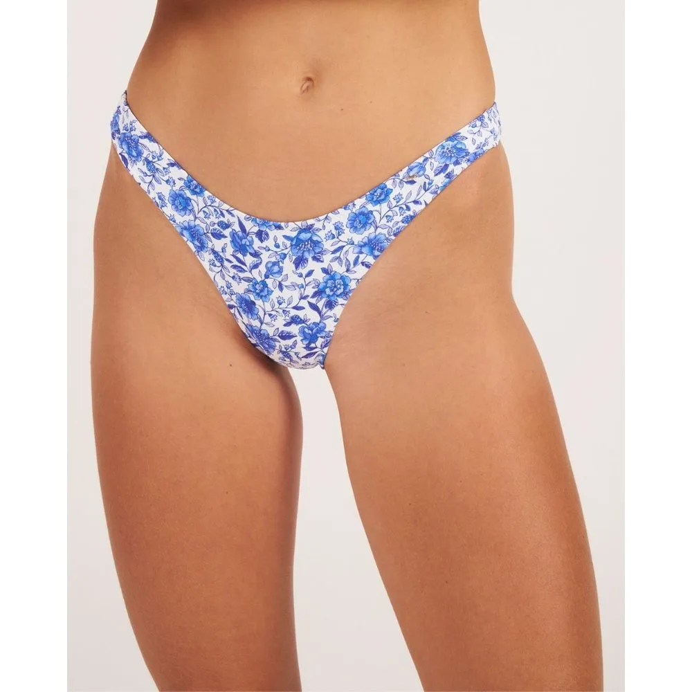 Braga de bikini semibrasileña con estampado de flores - Bohodot - FashionsVida