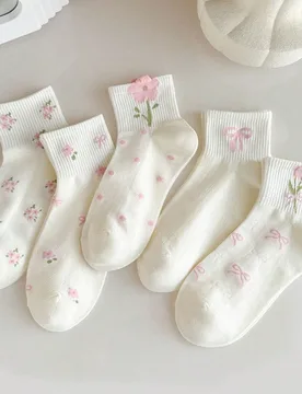 Pares de calcetines cortos para mujer con lazo y flores, estilo universitario de moda INS, cómodos y suaves, transpirables y que absorben la humedad, - Shein - FashionsVida