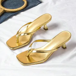 Nuevos tacones de gatito franceses con estampado de leopardo sexy para mujer, sandalias de tacón alto versátiles y de moda para primavera/verano