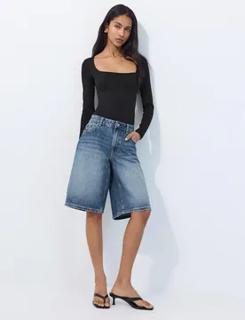 Body mit Kastenausschnitt und langen Ärmeln Schwarz XL - Stradivarius - FashionsVida
