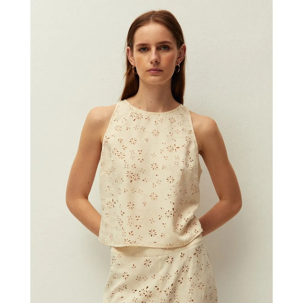 Top de mujer con escote halter y de tejido calado - System Action - FashionsVida