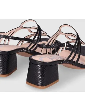 Sandalias de tacón medio de mujer con estilo elegante de diseño con tiras finas y cierre de hebilla - Chika10 - FashionsVida